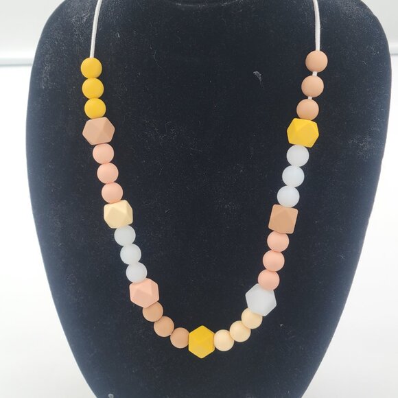 2 Handmade Breastfeeding necklace Silicone Beads for nursing mothers . - Picture 6 of 14